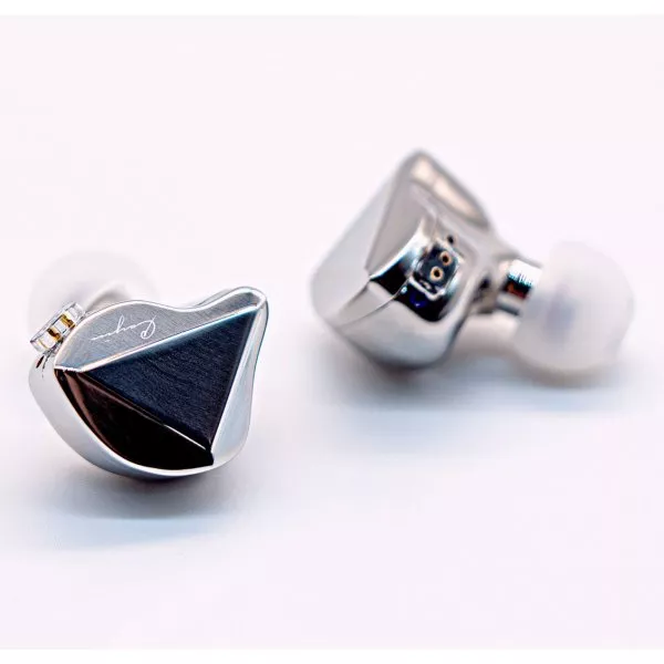 Cayin YD01 Fantasy Beryllium Plated Single Dynamic IEM